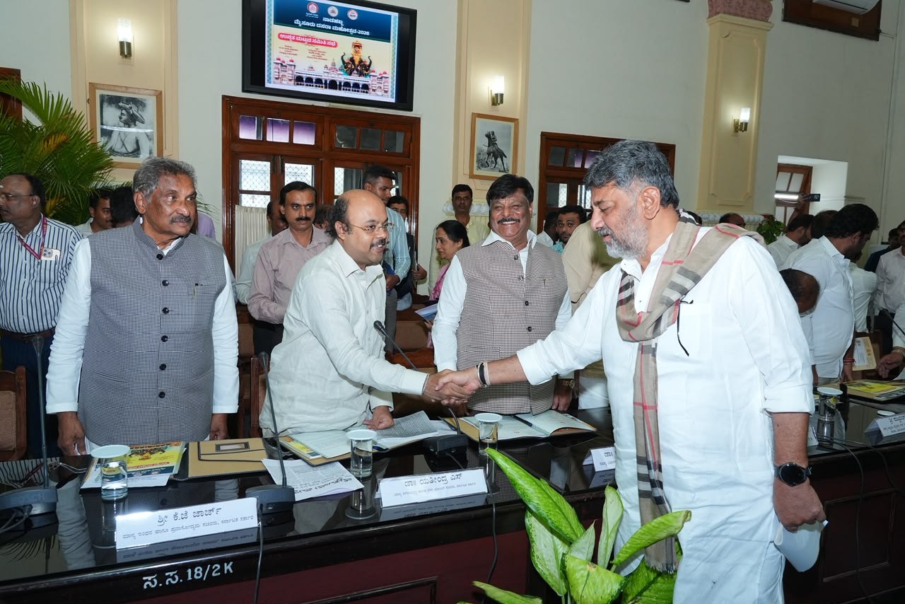 The Chief Minister greets officers at the High Power Committee meeting, Dasara 2026